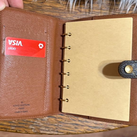 Louis Vuitton Passport Holder Agenda Planner EUC - Picture 11 of 14